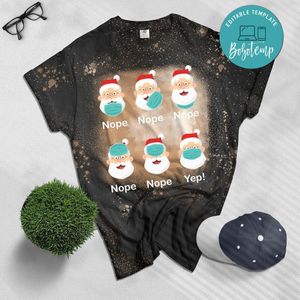 Christmas 2020 Santa Wearing Mask Wrong Funny Xmas Gifts Bleached T-Shirt
